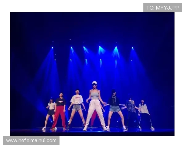 街舞人生的舞台与梦想对话张芳分享她的成长与挑战